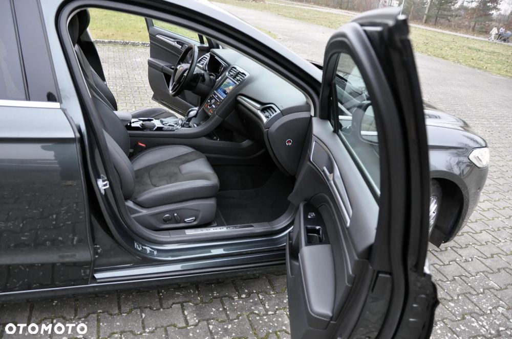 Ford Mondeo 2.0 TDCi Titanium PowerShift - 25