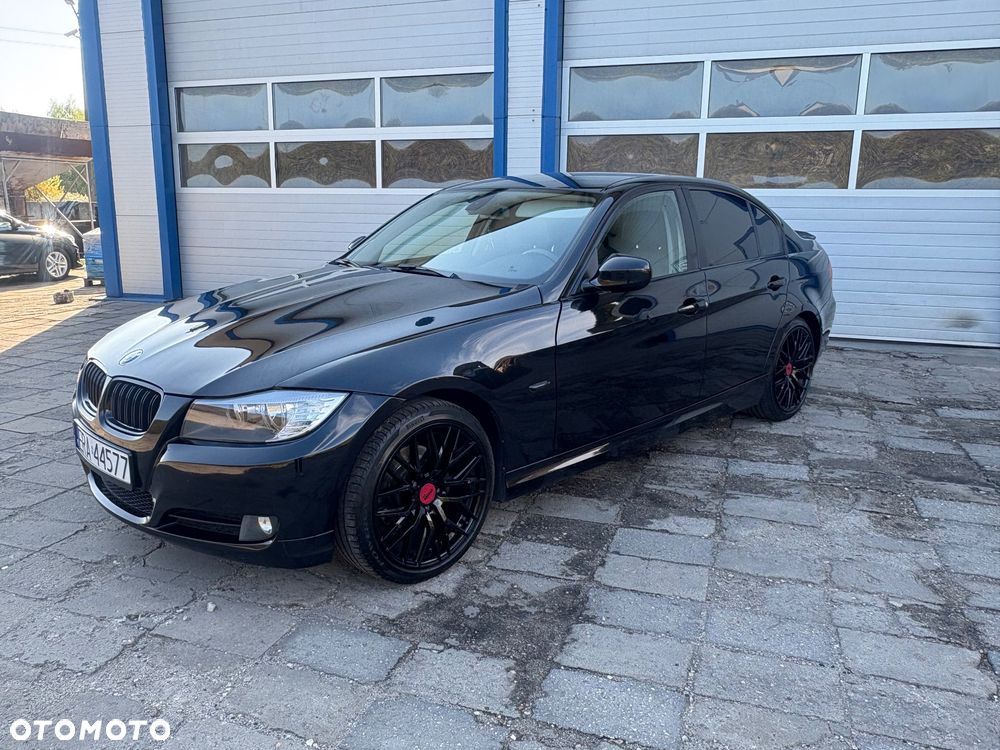 BMW Seria 3 318d - 28