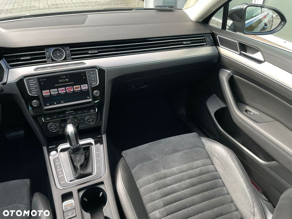 Volkswagen Passat - 17