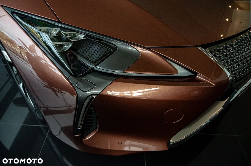Lexus LC 500 Superturismo - 12