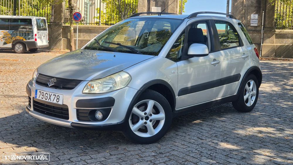 Suzuki SX4 1.5 GLX Outdoor Line - 1
