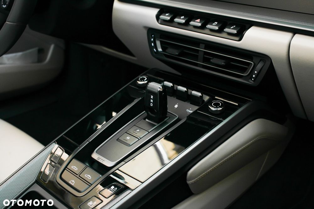 Porsche 911 Carrera 4S - 25