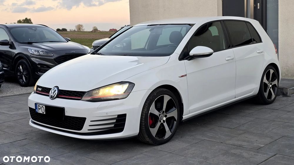 Volkswagen Golf 2.0 TSI BMT GTI DSG - 9