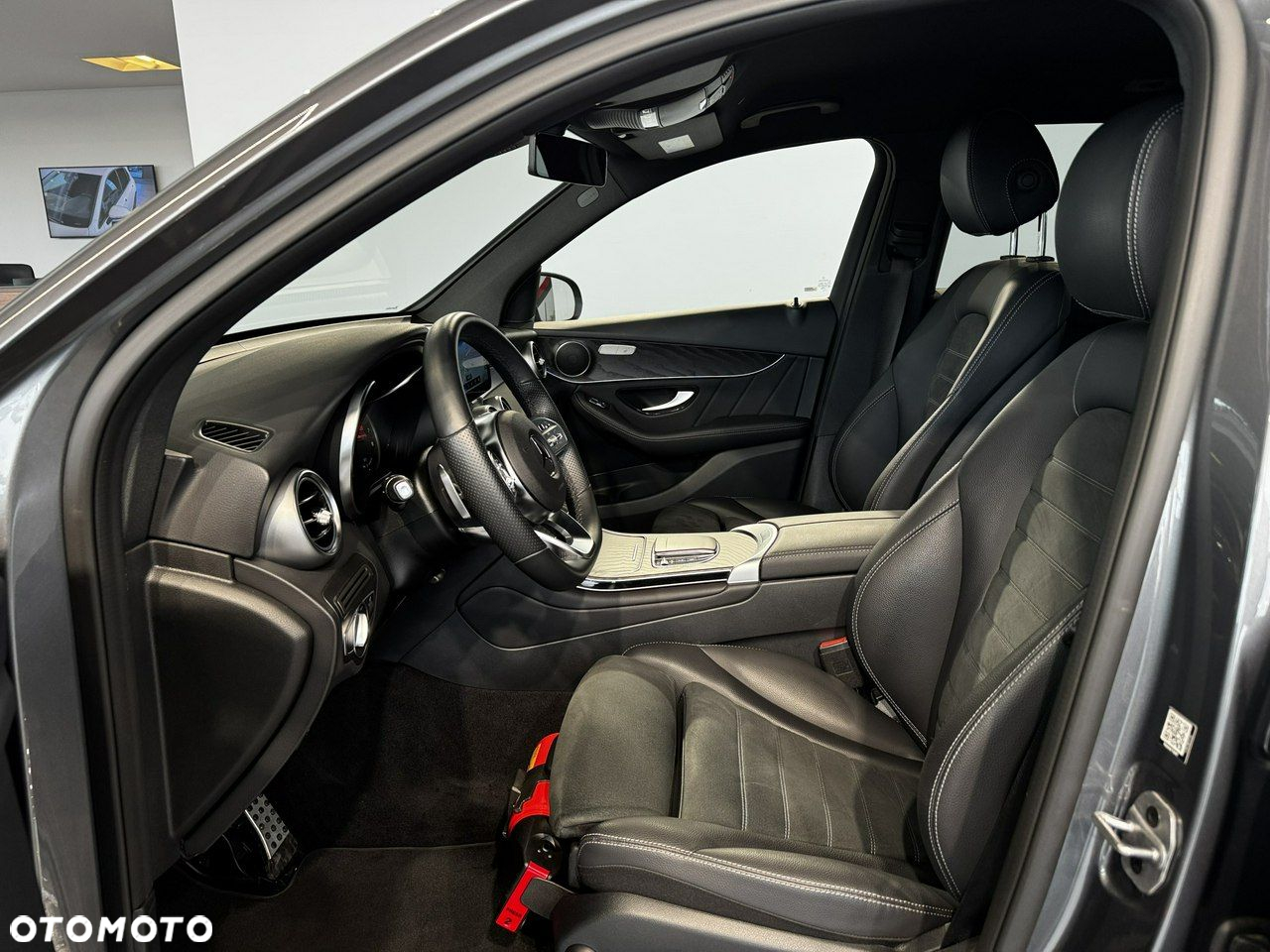 Mercedes-Benz GLC - 17