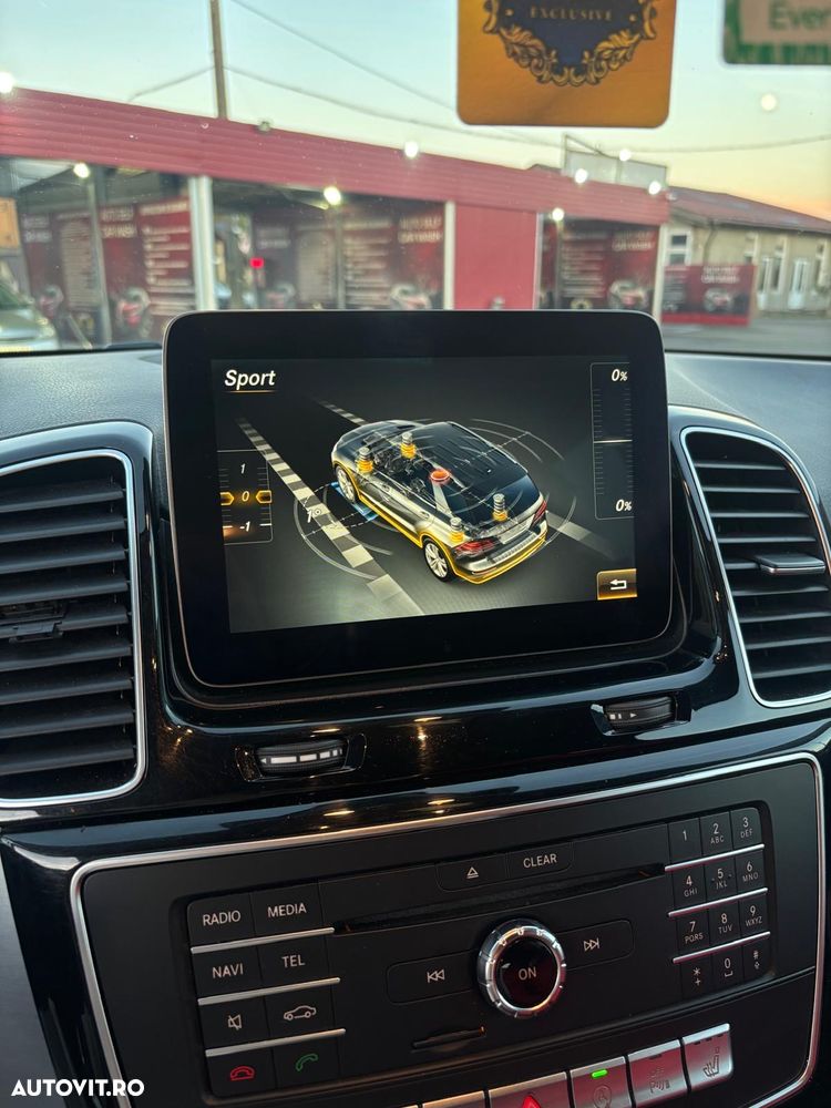 Mercedes-Benz GLE 350 d 4MATIC - 32
