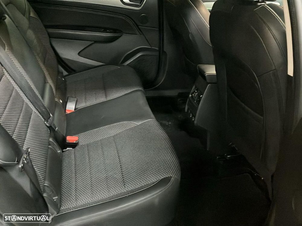 Renault Arkana 1.3 TCe Techno EDC - 17