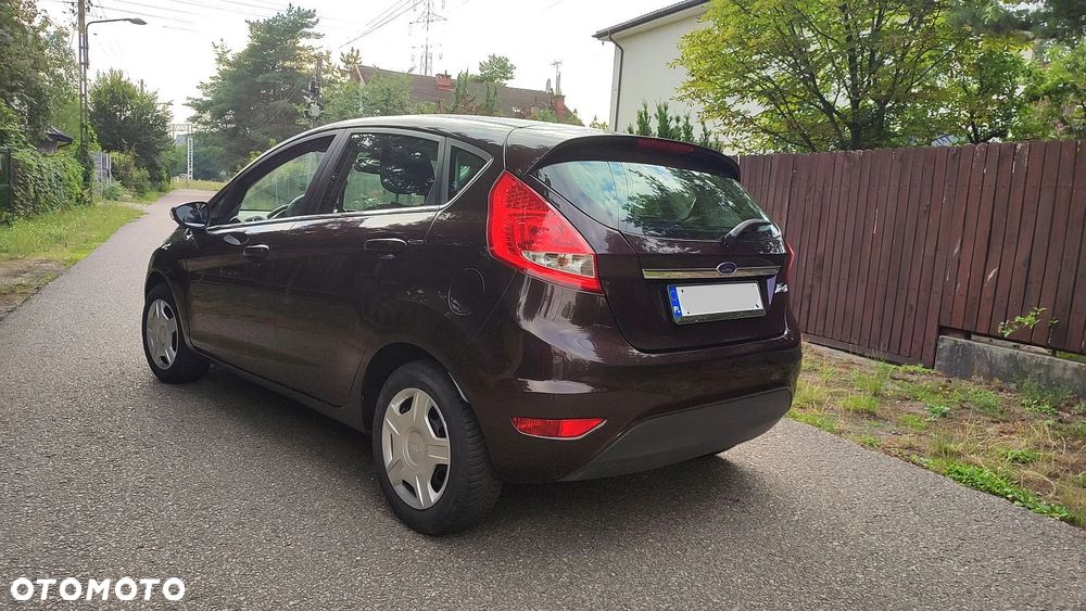 Ford Fiesta 1.25 Platinium X - 29