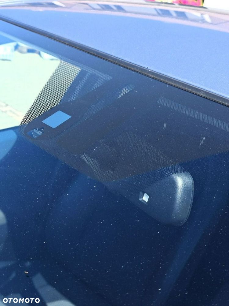 Toyota Yaris - 24