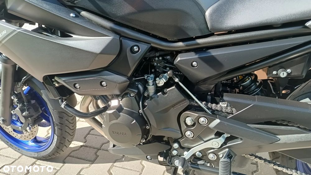 Yamaha XJ - 25