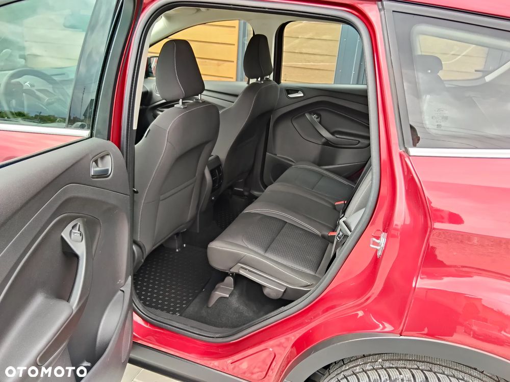 Ford Kuga 1.5 EcoBoost TITANIUM - 24