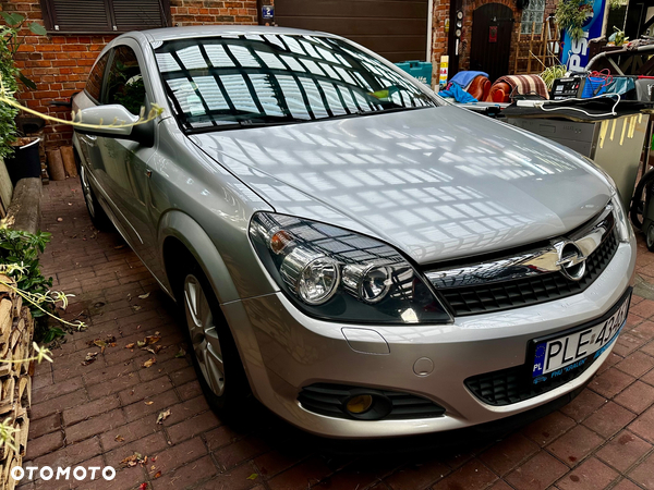 Opel Astra GTC 1.7 CDTI DPF Catch me