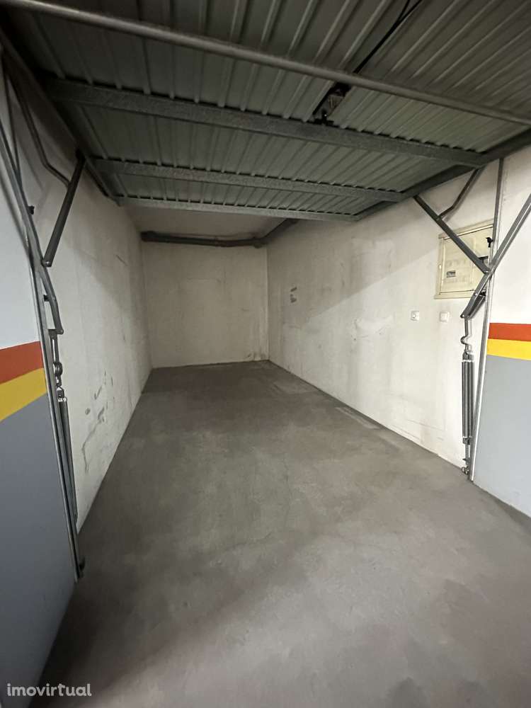 Garagem box 15m2 - Grande imagem: 2/3