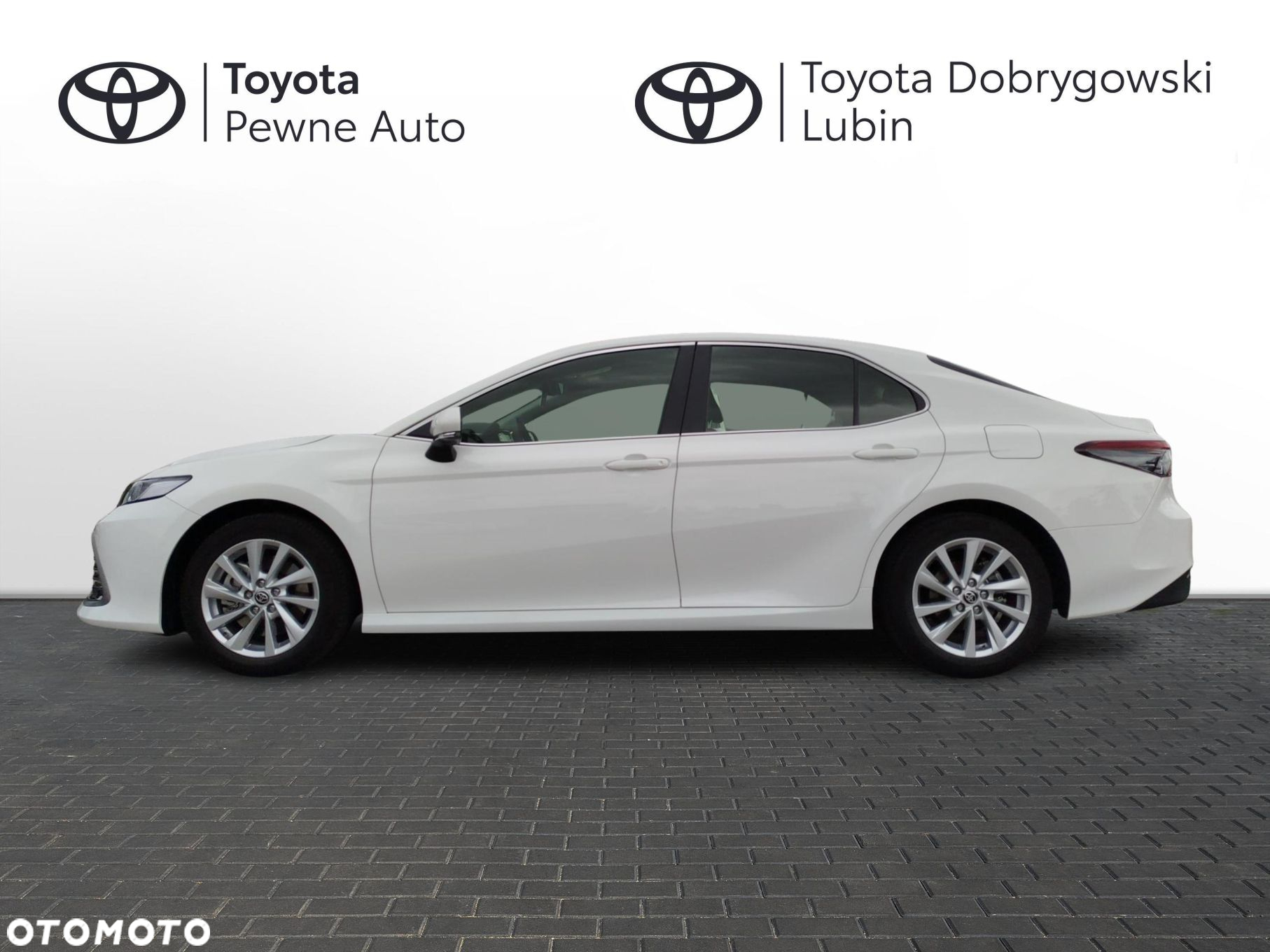 Toyota Camry - 2