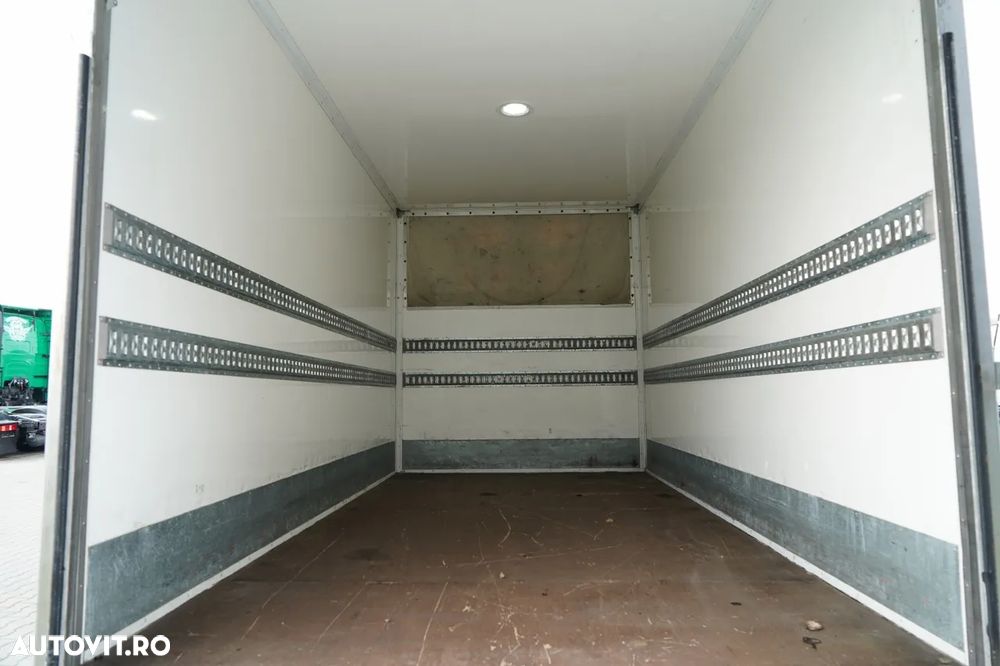 Volkswagen CRAFTER / CONTAINER / DHOLLANDIA LIFT / 2019 / TWIN / 3 LOCURI / - 21