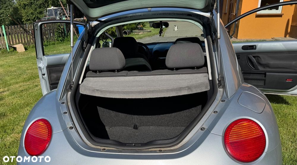 Volkswagen Beetle - 4