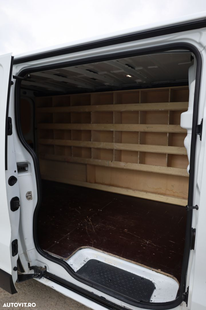 Renault Trafic 2,0 dci L2H1 - 13