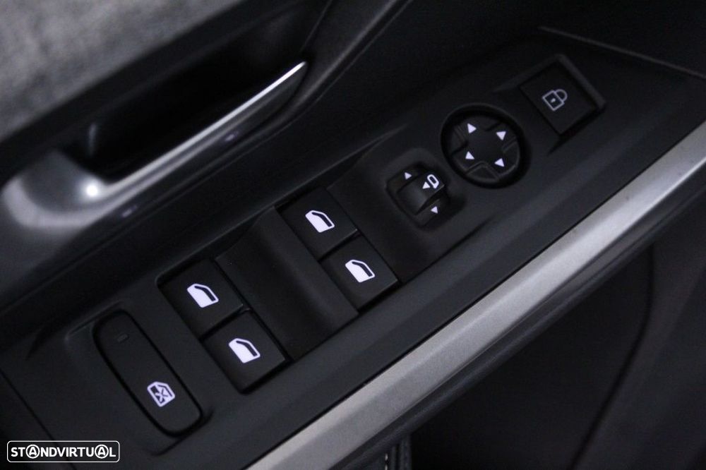 Peugeot 5008 1.2 Hybrid Allure e-DCS6 - 20