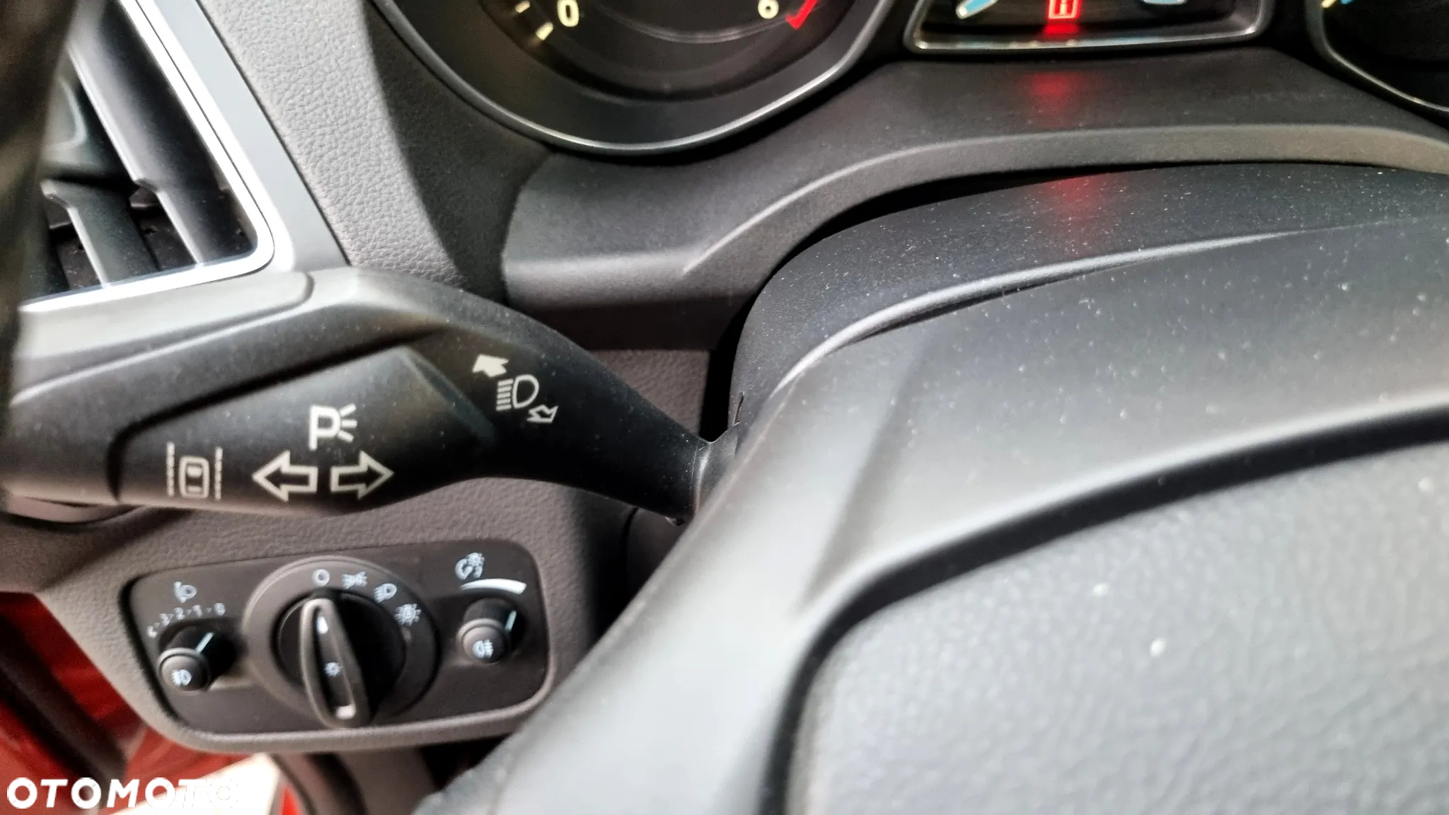 Ford C-MAX 2.0 TDCi Start-Stop-System Titanium - 25