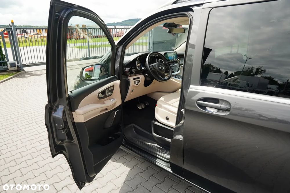Mercedes-Benz Klasa V 300 d 4-Matic Avantgarde 9G-Tronic (ekstra d³) - 18
