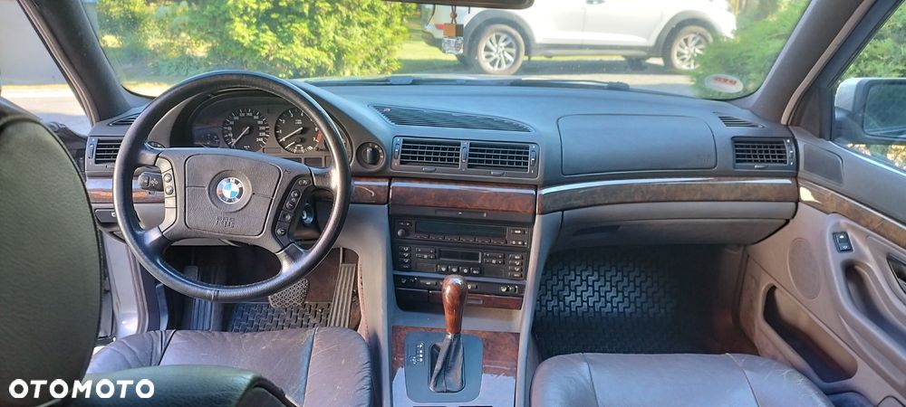 BMW Seria 7 - 6