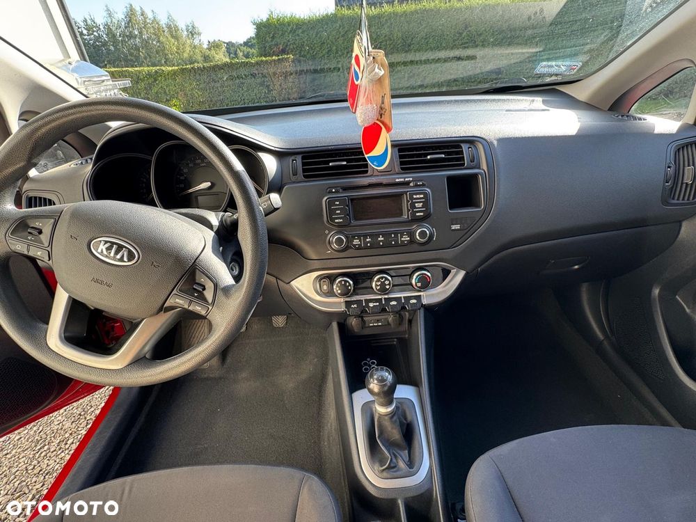 Kia Rio 1.2 M - 8
