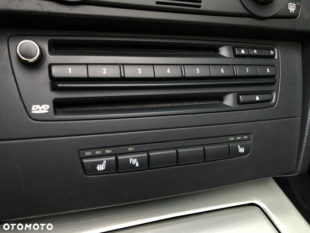 BMW Seria 3 330i Cabrio - 18