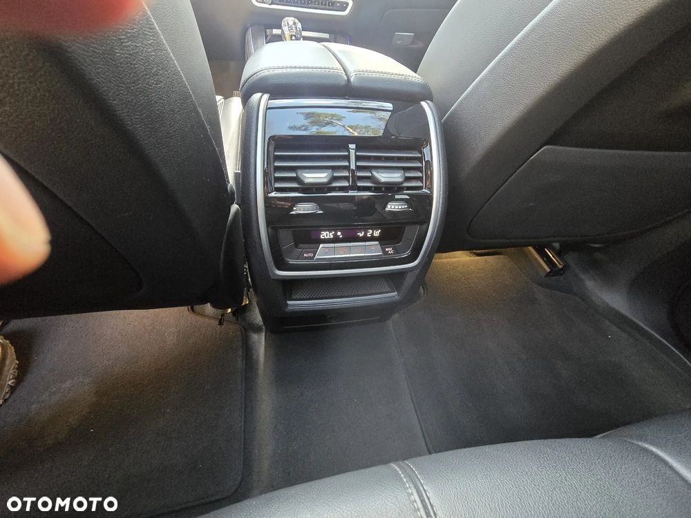 BMW X5 xDrive40i xLine - 21