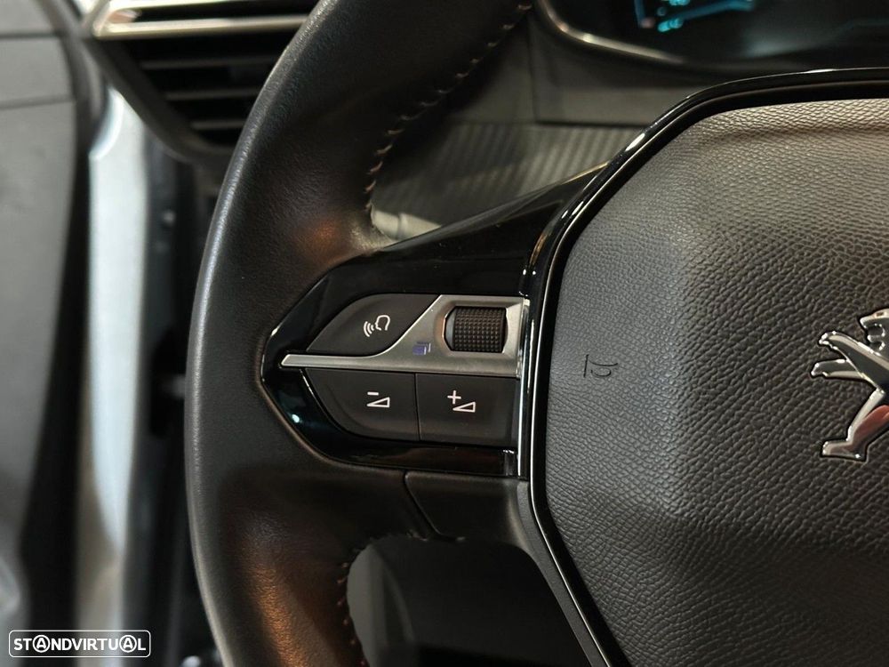 Peugeot e-208 50 kWh Active Pack - 16