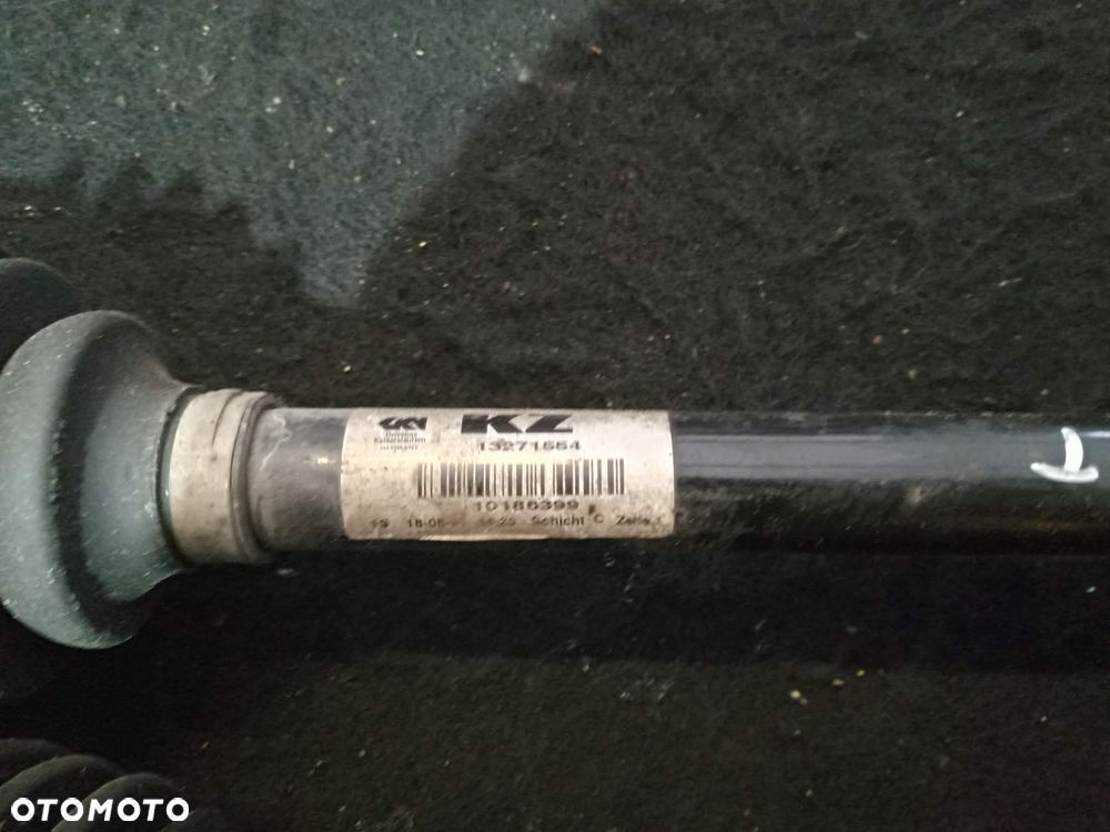 OPEL ASTRA J 1.4t - Przewody klimatyzacji, dźwignia hamulca, półoś lewa/prawa, wycieraczki, pas przedni - 9