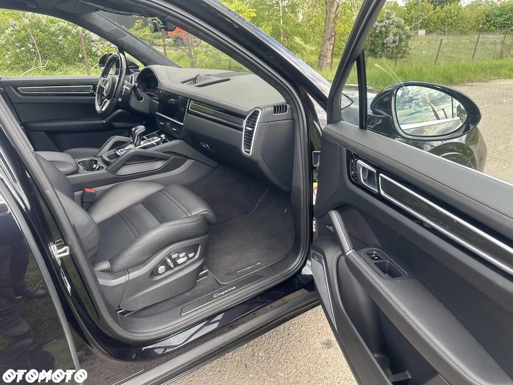 Porsche Cayenne Standard - 14