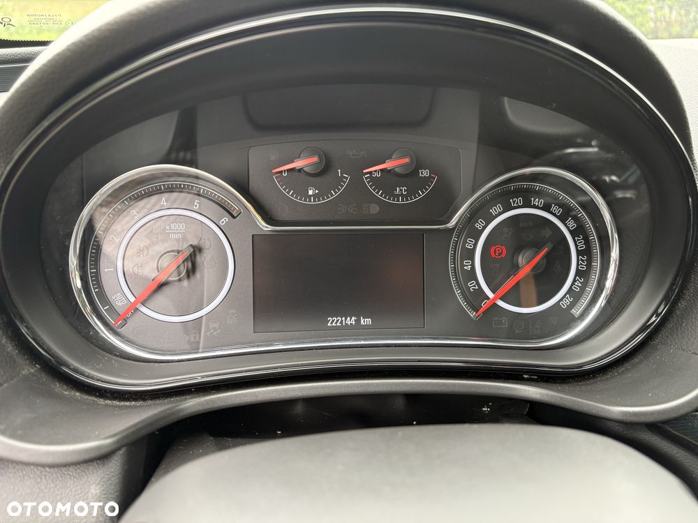 Opel Insignia - 6