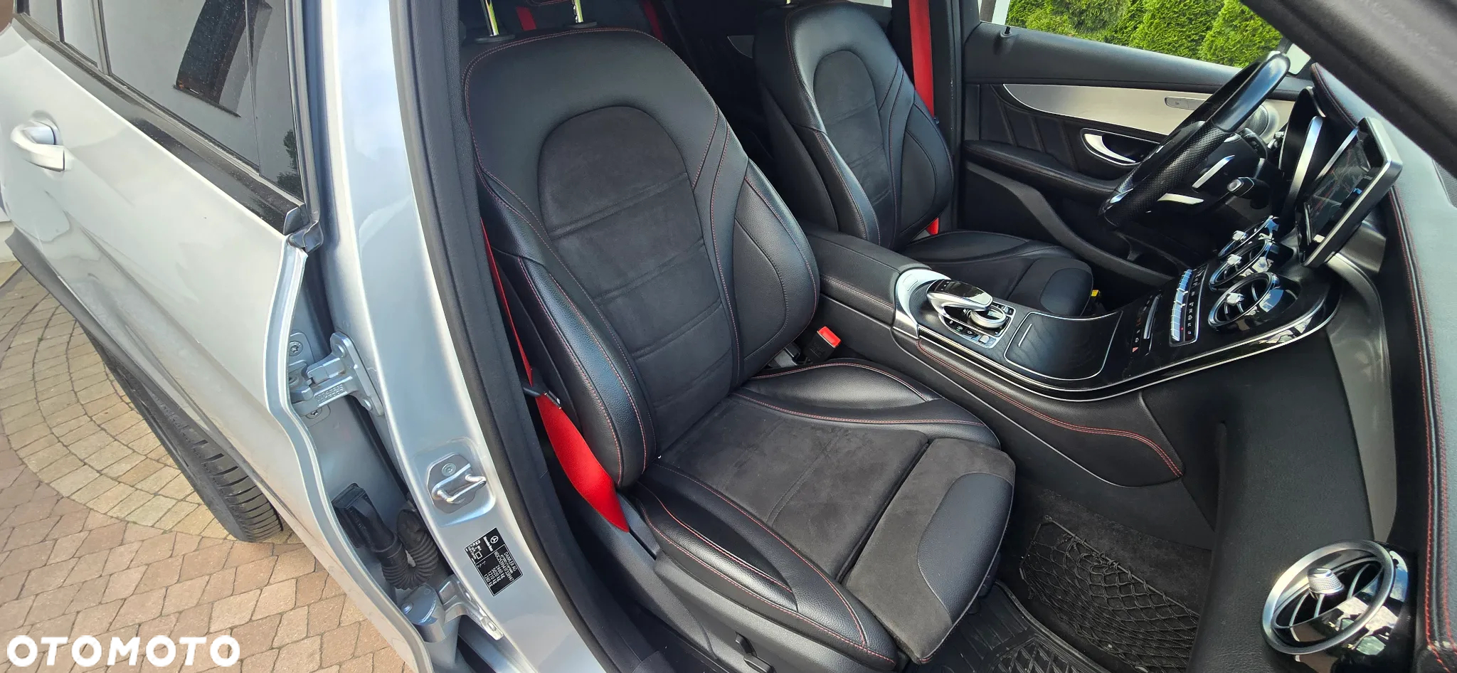 Mercedes-Benz GLC AMG Coupe 43 4Matic 9G-TRONIC - 33
