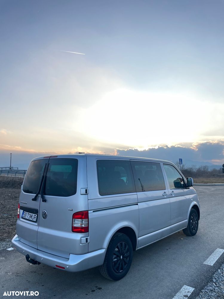 Volkswagen Caravelle - 4