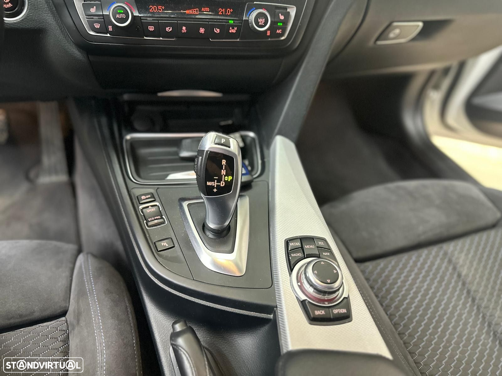 BMW 320 d Auto Pack M - 25