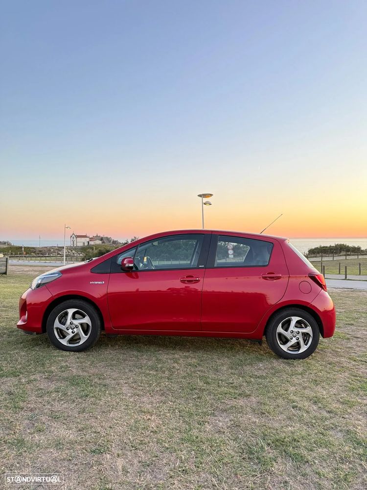 Toyota Yaris 1.5 HSD Exclusive+P.Luxury - 24
