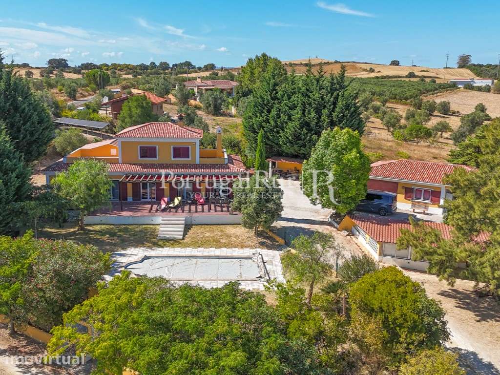 Quinta com excelente Moradia T4+1 no Ribatejo | Santarém a (-) de 1... - Grande imagem: 3/60