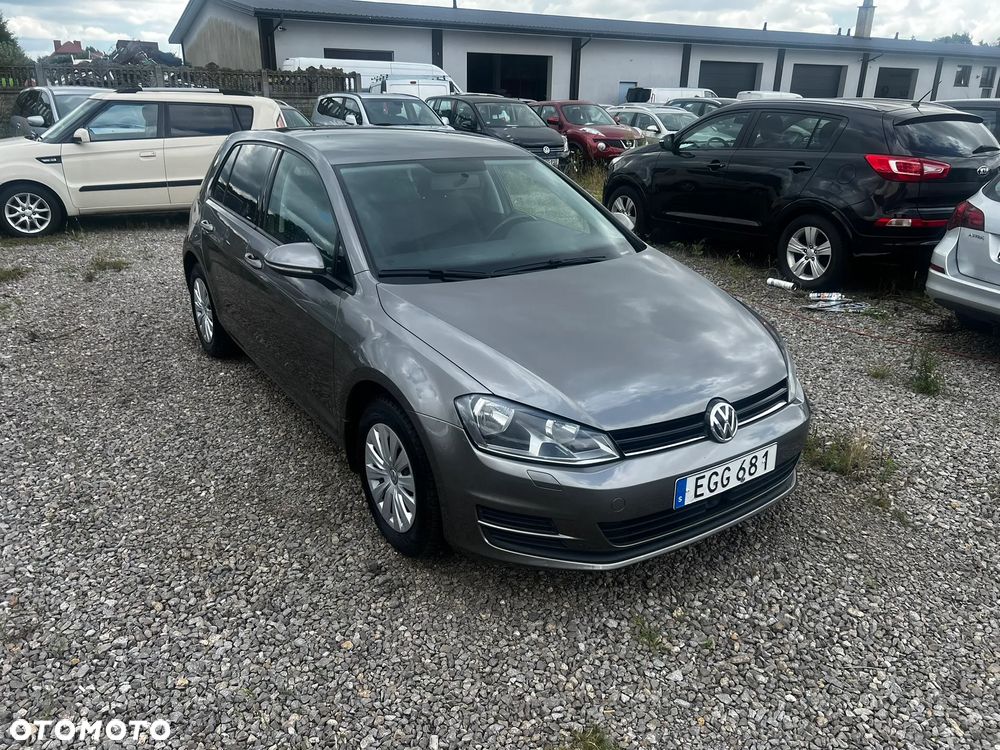Volkswagen Golf 1.2 TSI BlueMotion Technology Comfortline - 2