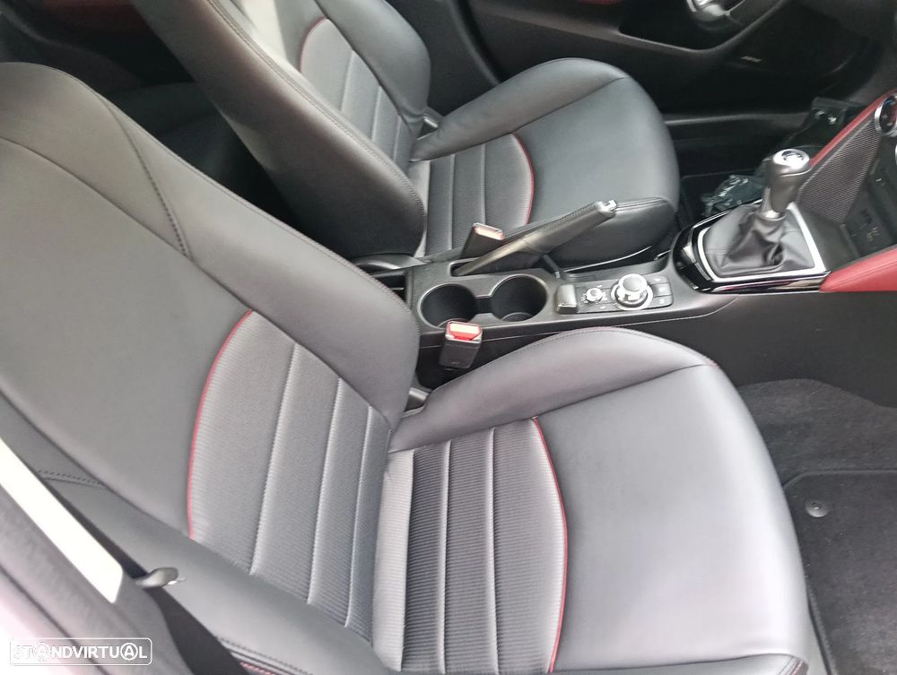 Mazda CX-3 1.5 Sky.Excellence HT Leather White Navi - 16