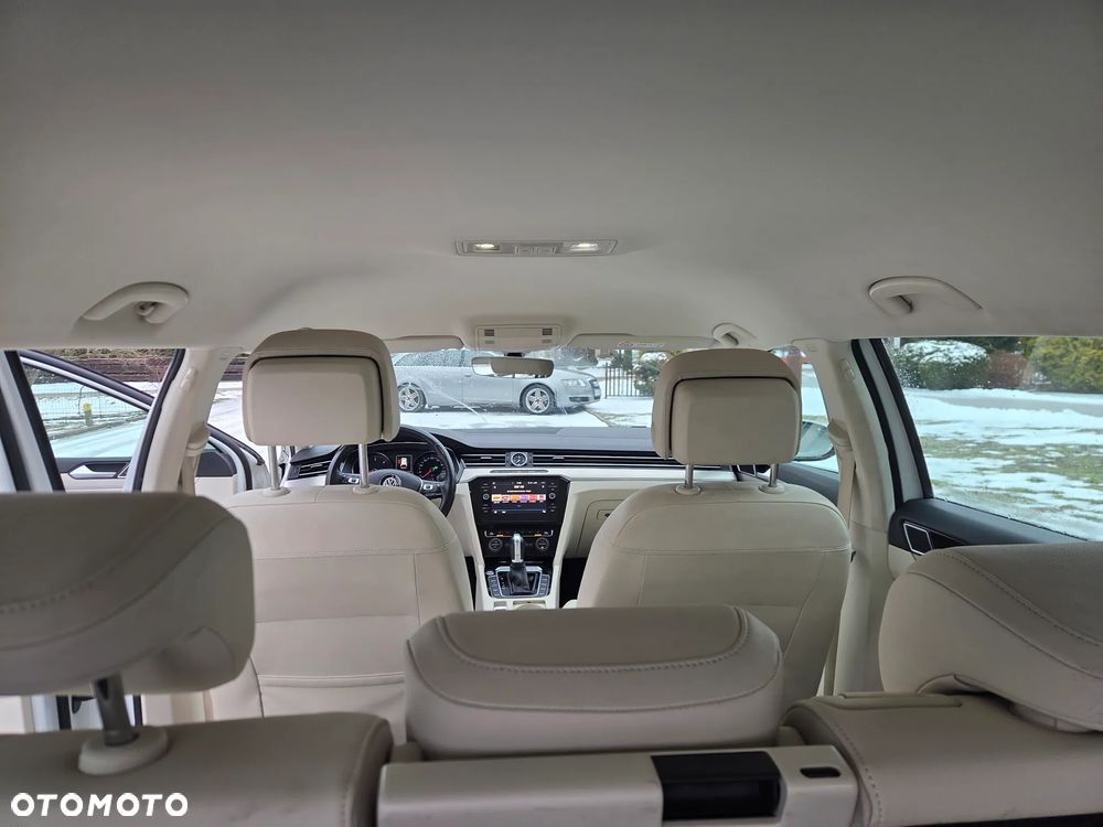 Volkswagen Passat 2.0 TDI BMT 4Mot Highline DSG - 10