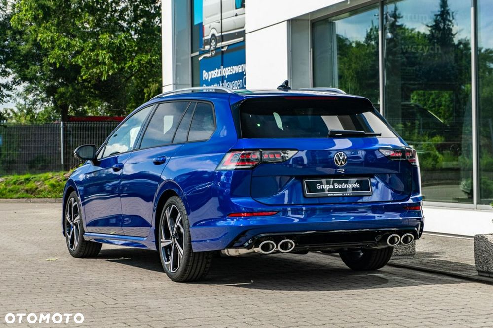 Volkswagen Golf - 6