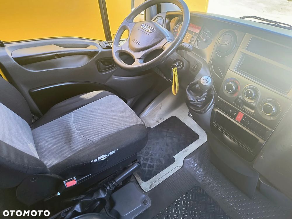 Iveco Daily 35s11 pocztowy POCZTA DHL - 12