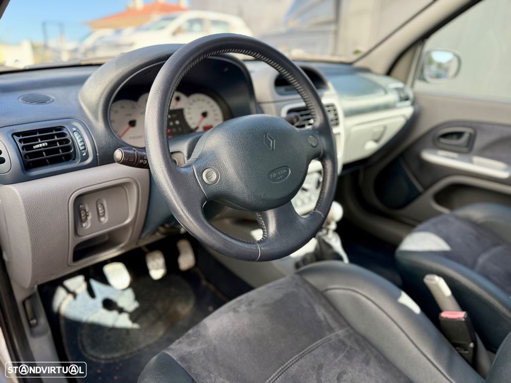 Renault Clio - 14