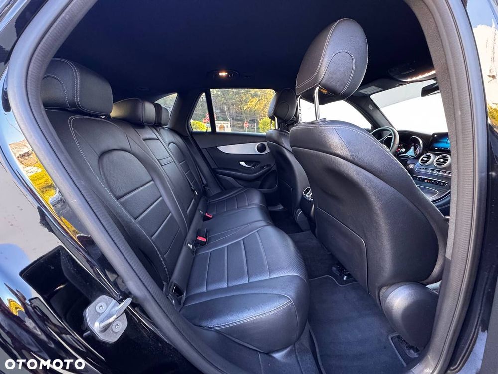 Mercedes-Benz GLC 300 4Matic 9G-TRONIC - 21