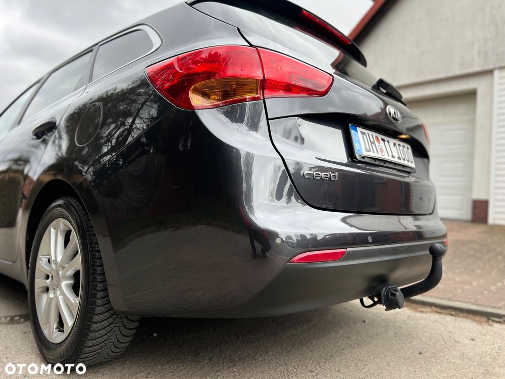 Kia Ceed - 14