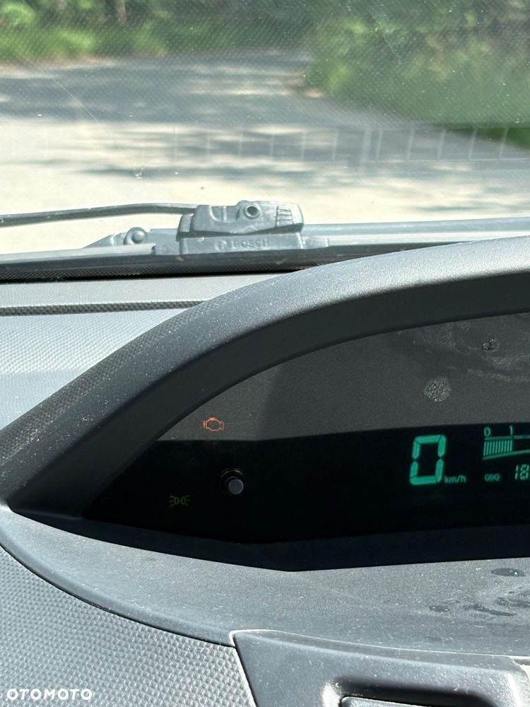 Toyota Yaris 1.3 Luna A/C - 10