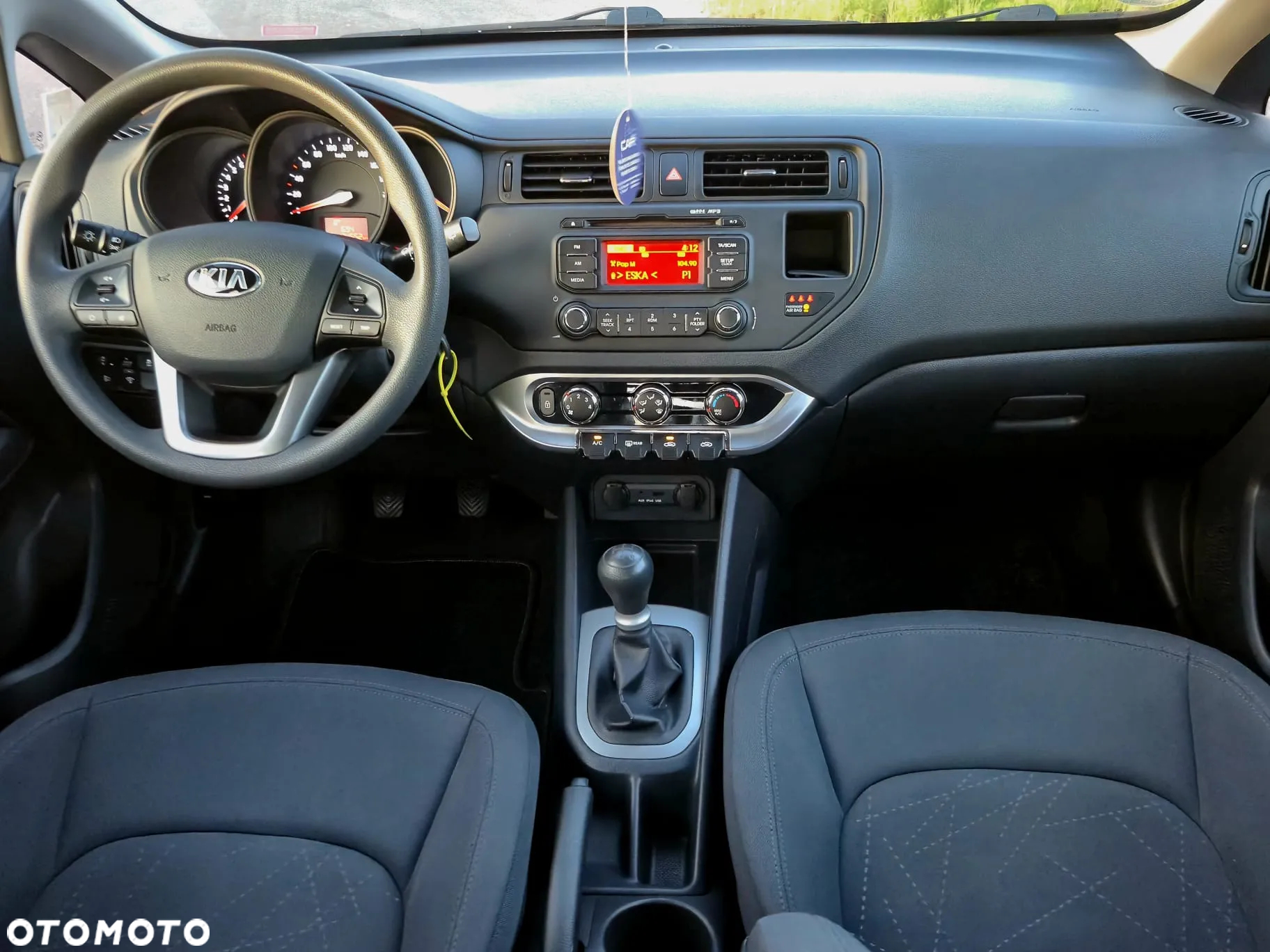 Kia Rio 1.2 Attract - 8