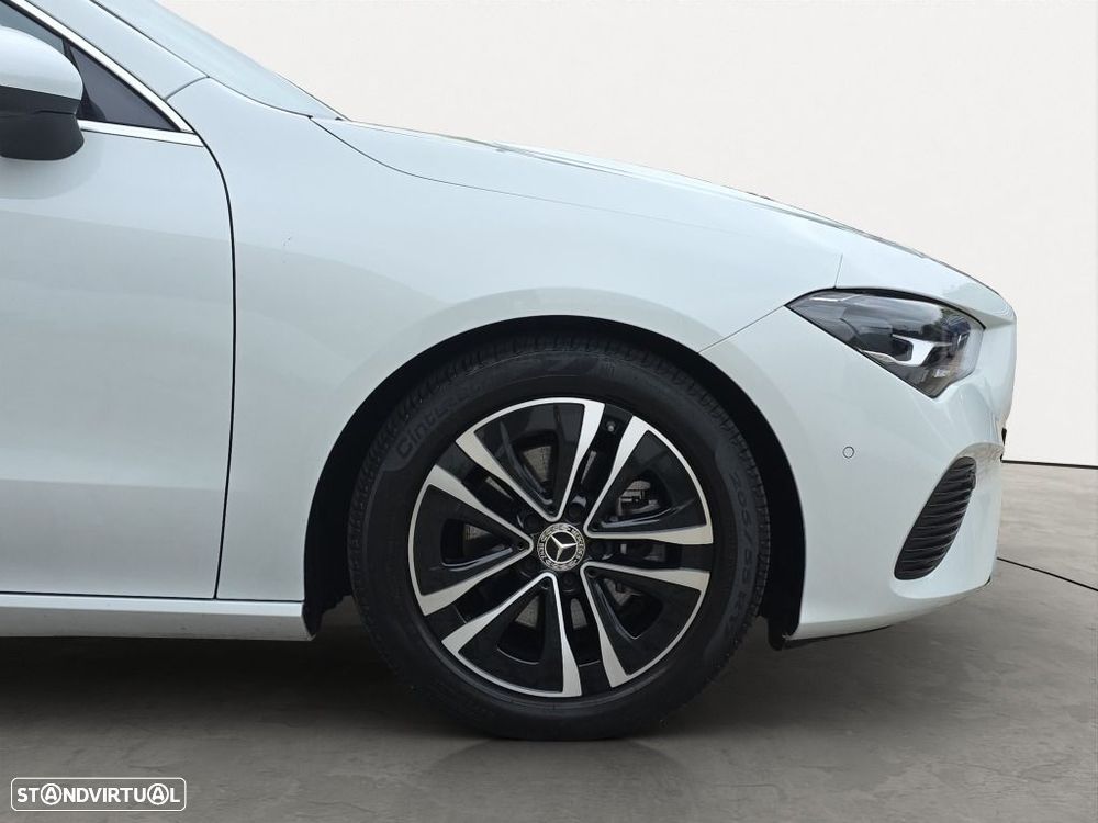 Mercedes-Benz CLA 180 - 6