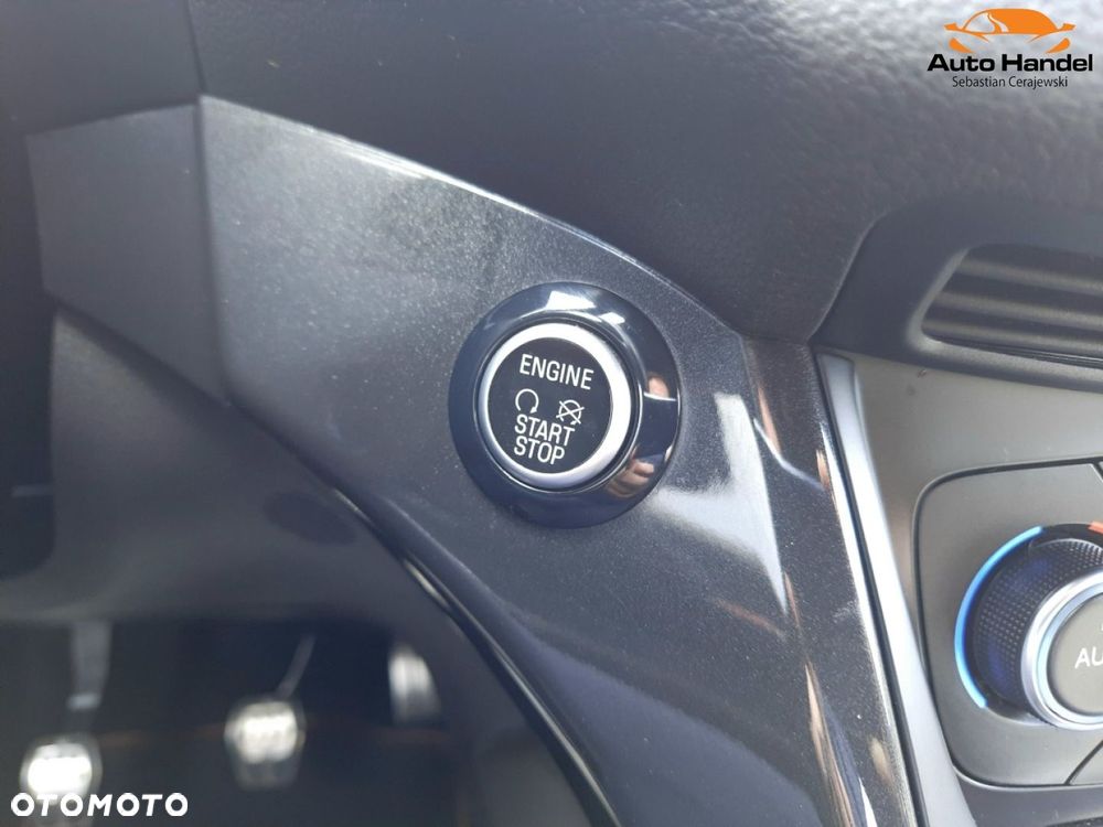 Ford Kuga 1.5 EcoBoost 2x4 ST-Line - 36