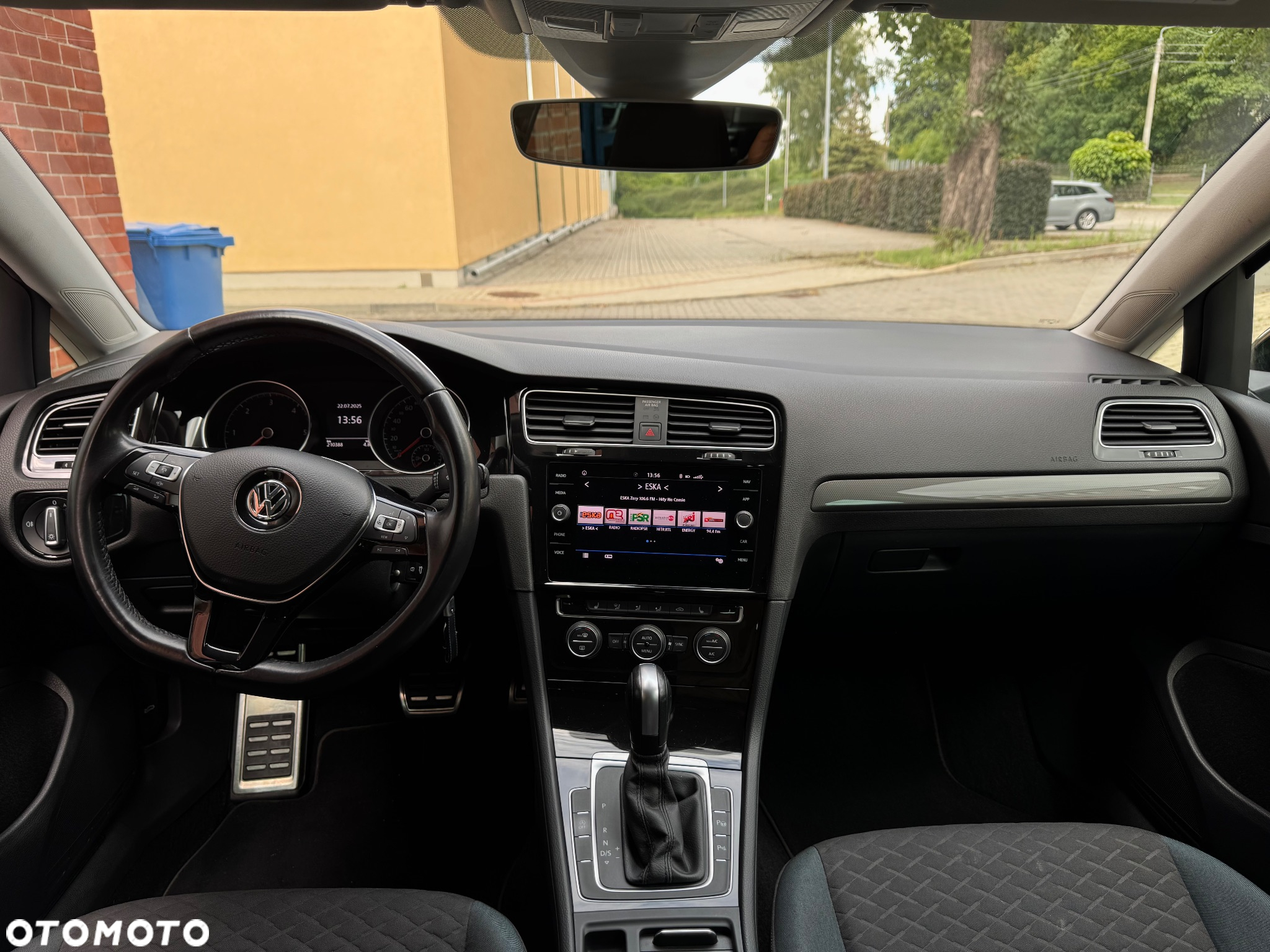 Volkswagen Golf 2.0 TDI SCR DSG IQ.DRIVE - 29