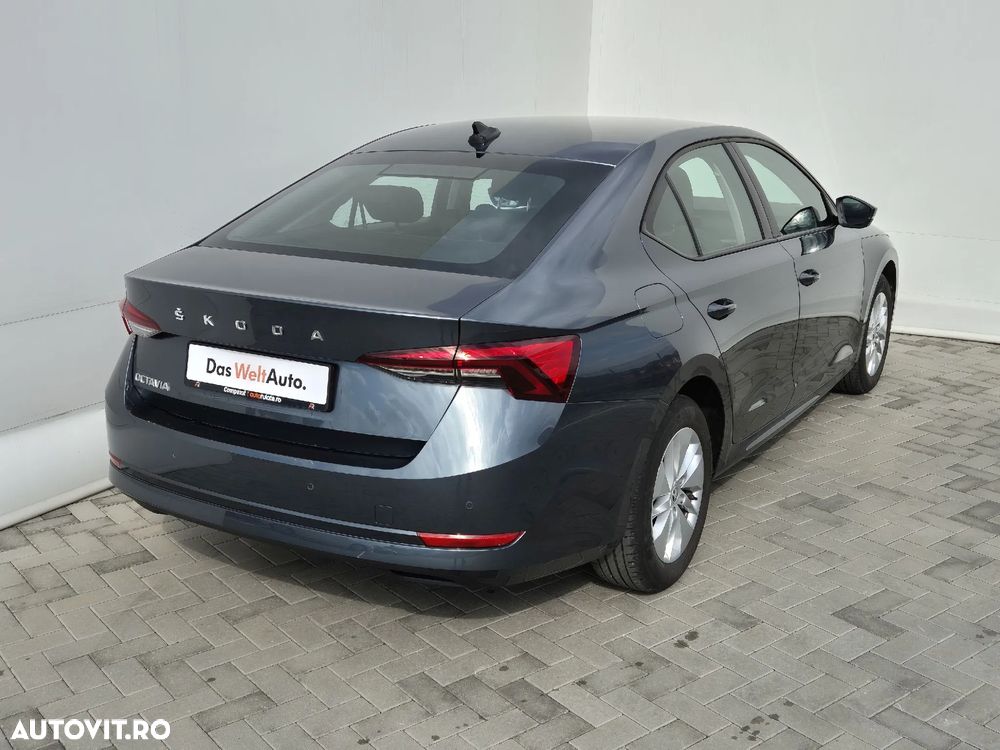 Skoda Octavia 2.0 TDI DSG Ambition - 5